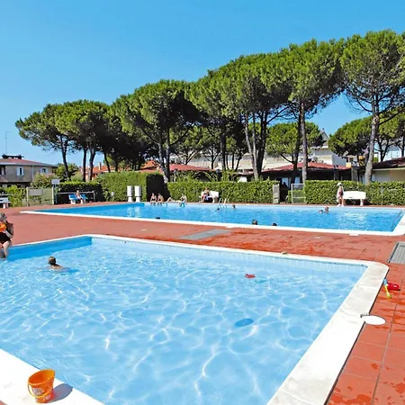 Apartment Village Tivoli In Bibione